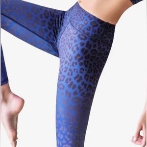 NWT Vie Active Rockwell 7/8 Legging